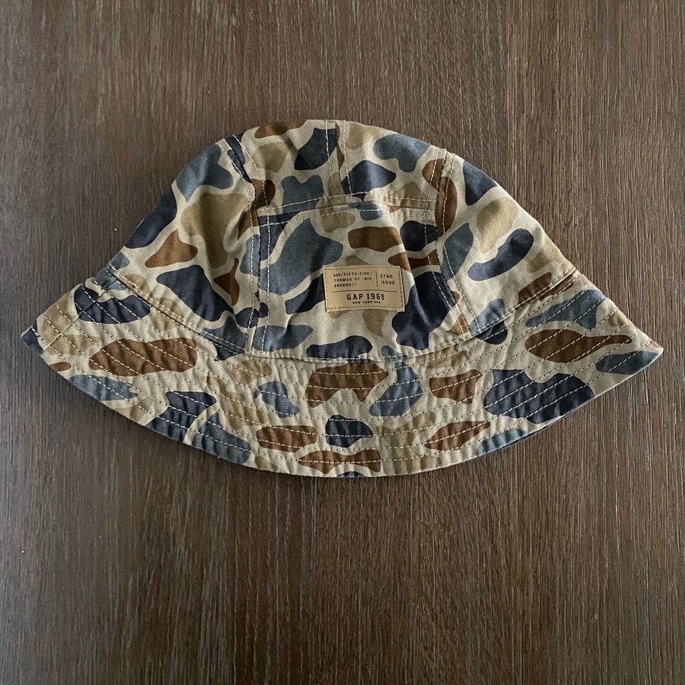 BOY’S GAPKIDS BUCKET HAT